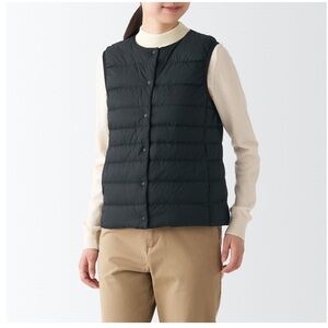 muji Black Puffer Vest Recycled Nylon Lightweight Collarless Down Gilet medium
